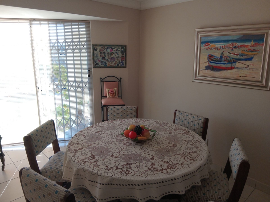 3 Bedroom Property for Sale in Heiderand Western Cape